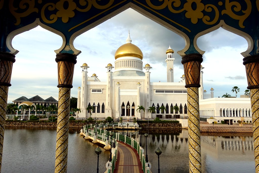 Столица Брунея: Бандар-Сери-Бегаван