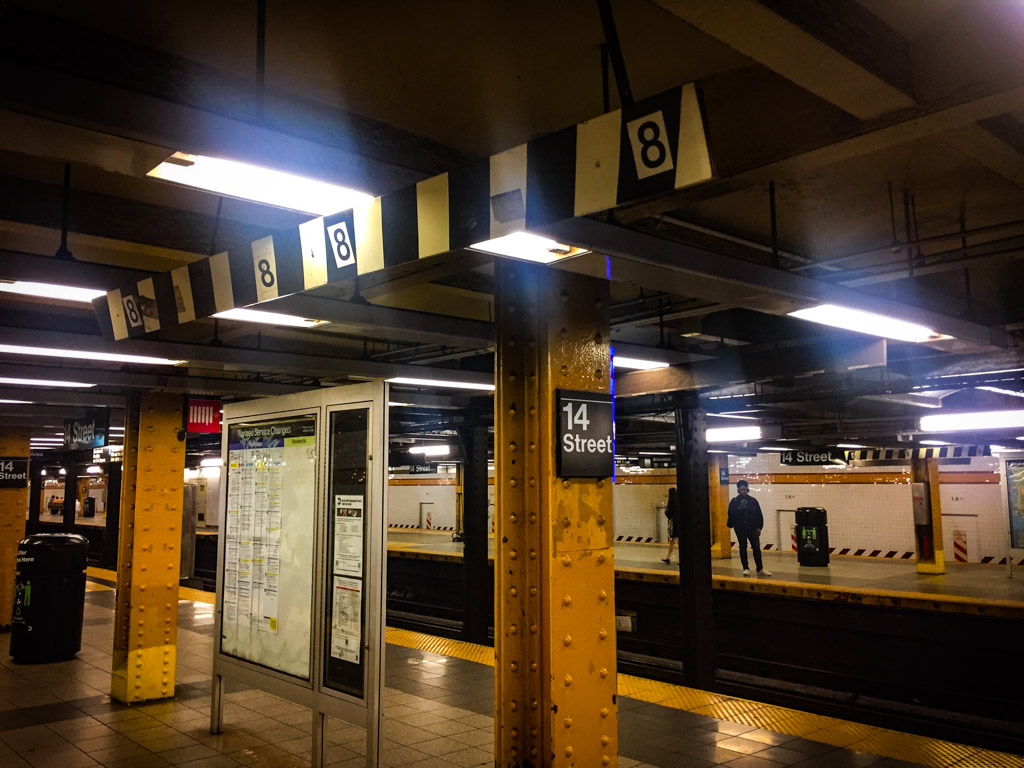 Секретный жесть кондукторов нью-йоркского метро